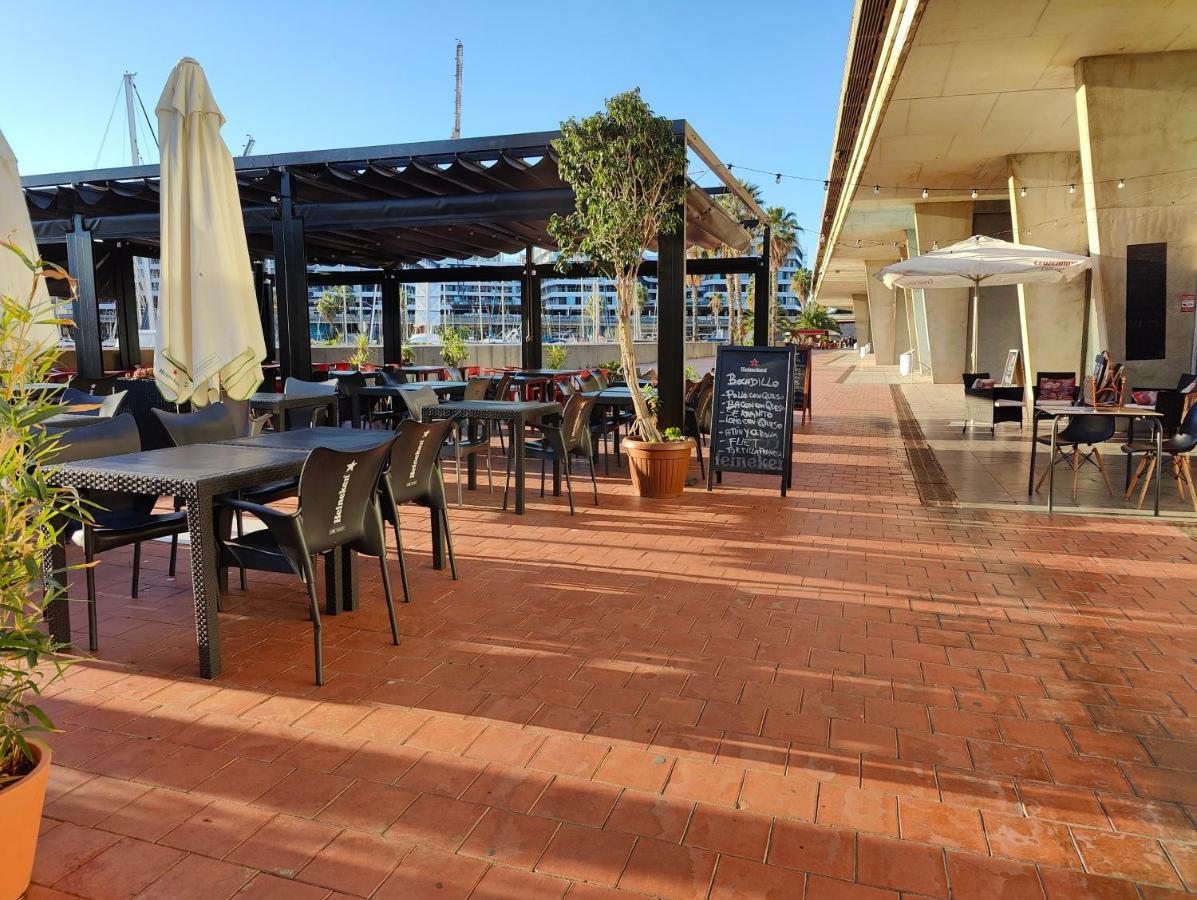 Voyager Hotel Sant Adria de Besos Exterior photo