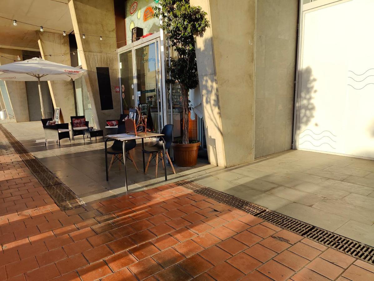 Voyager Hotel Sant Adria de Besos Exterior photo